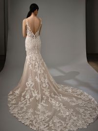 Blue by Enzoani - MK Brautmode Berlin